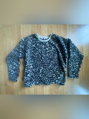 LOFT pullover sweater animal print